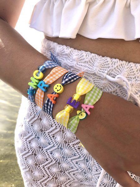 Pulsera con nudo corredizo, hecha a mano