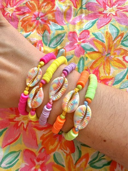 Pulseras de conchas tie dye -  pastel/flúor